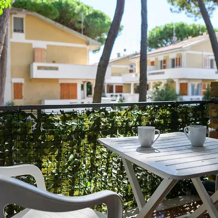 5 Bedroom Gorgeous Home In Marina Romea *